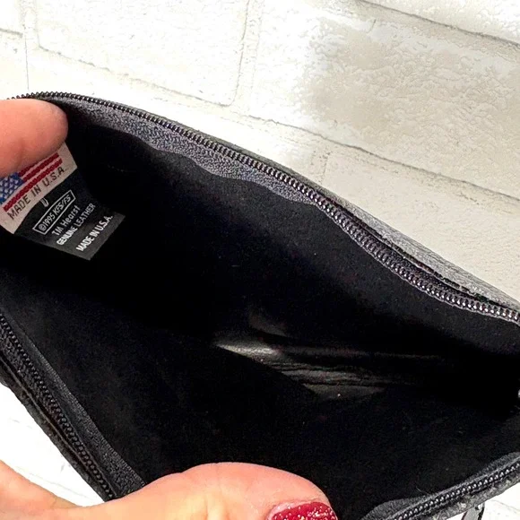 Vtg Betty Boop Embroidered Leather Crossbody Bag Black 90s Rare Novelty Pop Art - Picture 6 of 14